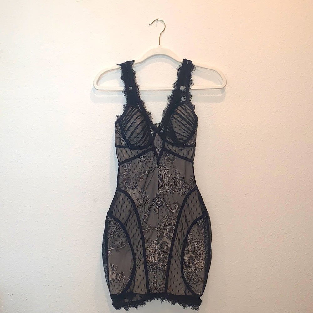Black Lace Bebe Dress - XS